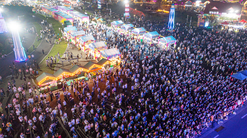 啤酒城、北茶商街“雙節(jié)”活動活躍節(jié)日經濟(圖3)