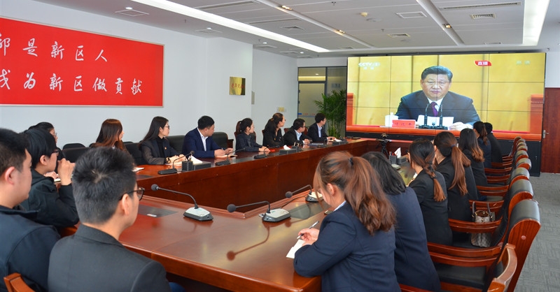 黃發(fā)集團(tuán)組織收看紀(jì)念五四運(yùn)動100周年大會實況直播