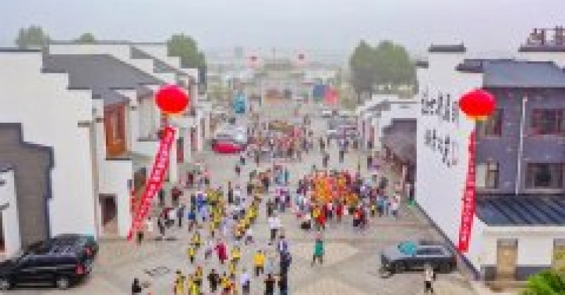 北茶商街粽香濃，千名師生頌黨恩